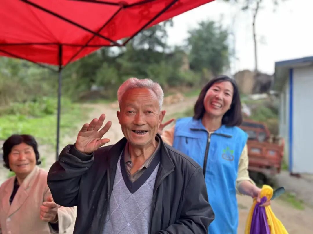 中央财政项目|银发换新颜，庄浪义剪活动温暖老人心