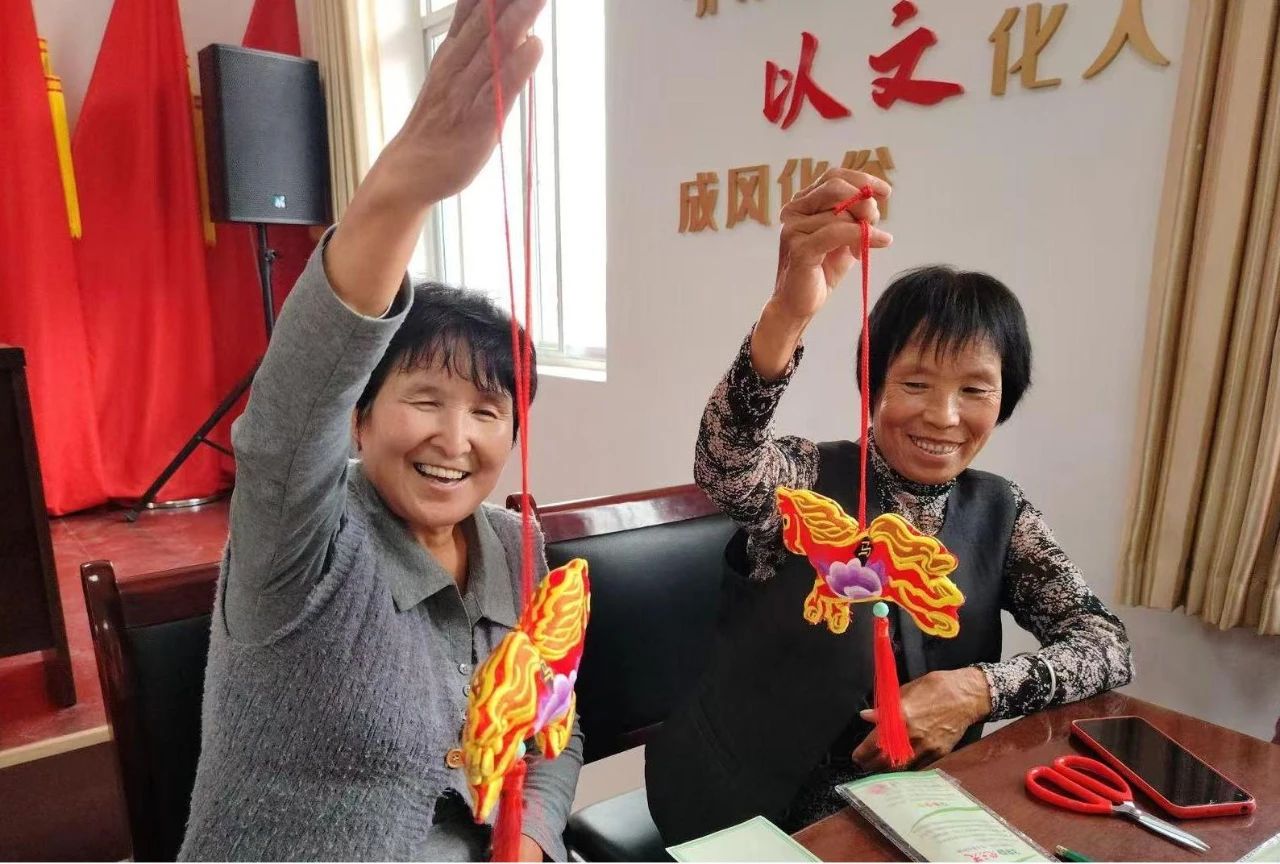 乡村妇女赋能计划 | 点亮乡村非遗韵，妇女赋能绽芳华