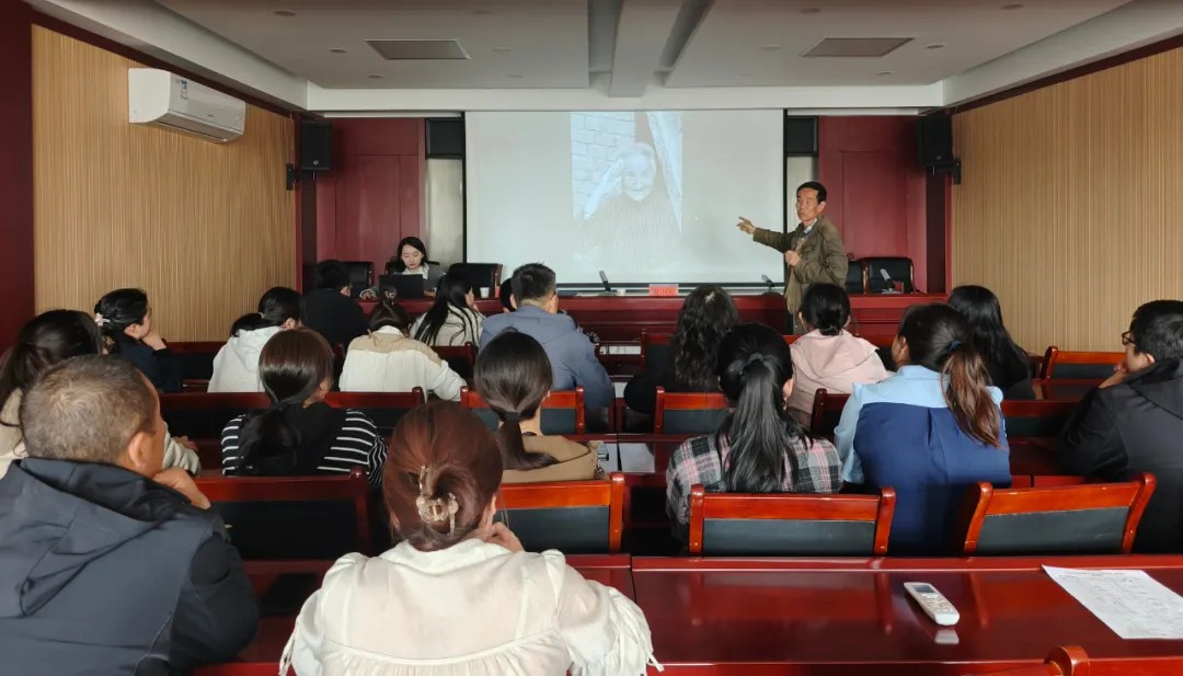 镜头赋能强本领 心灵关怀促服务——崆峒区民政协理员专题培训圆满收官