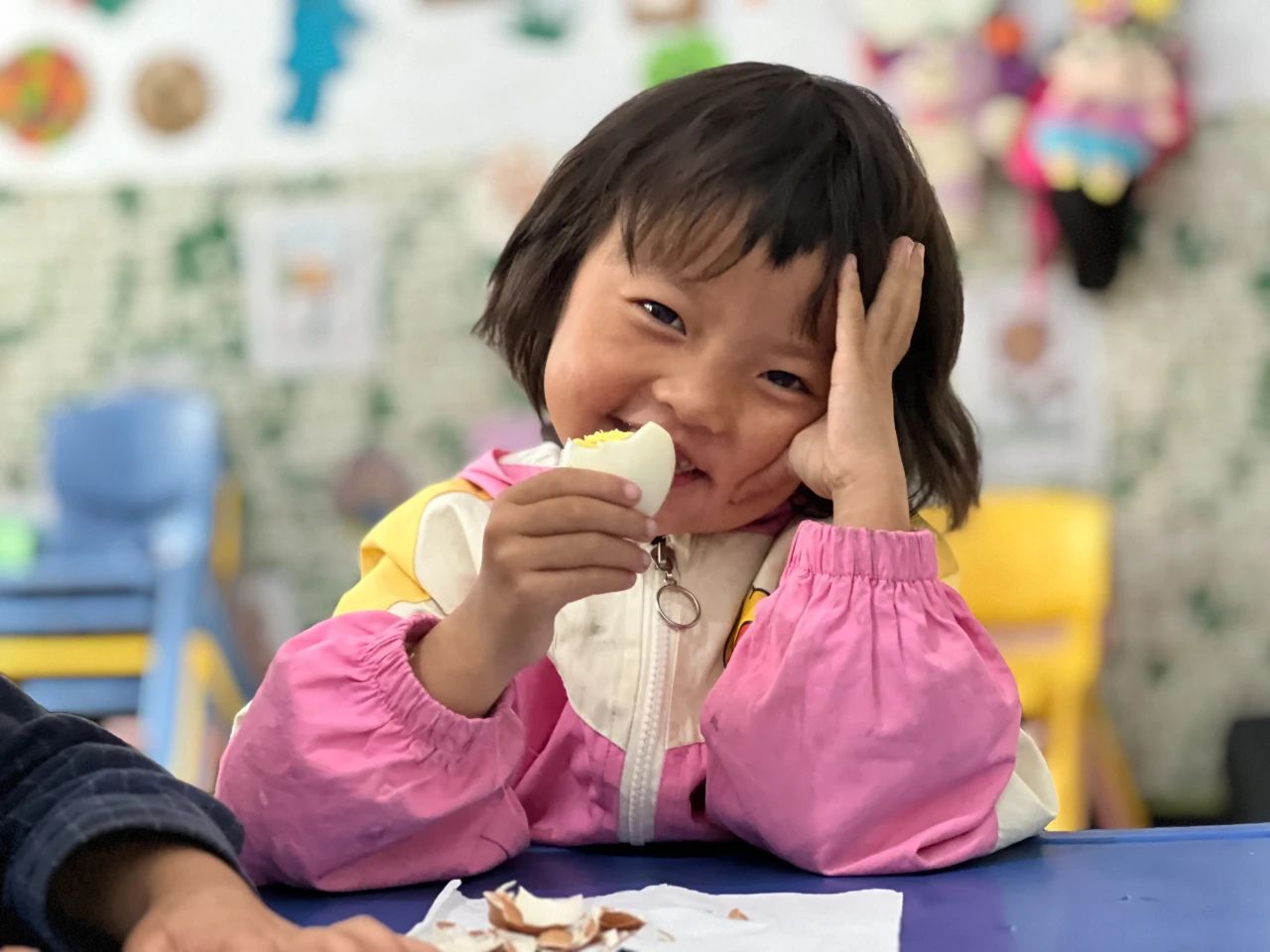 一个鸡蛋 | 乡村儿童营养改善行动正在进行