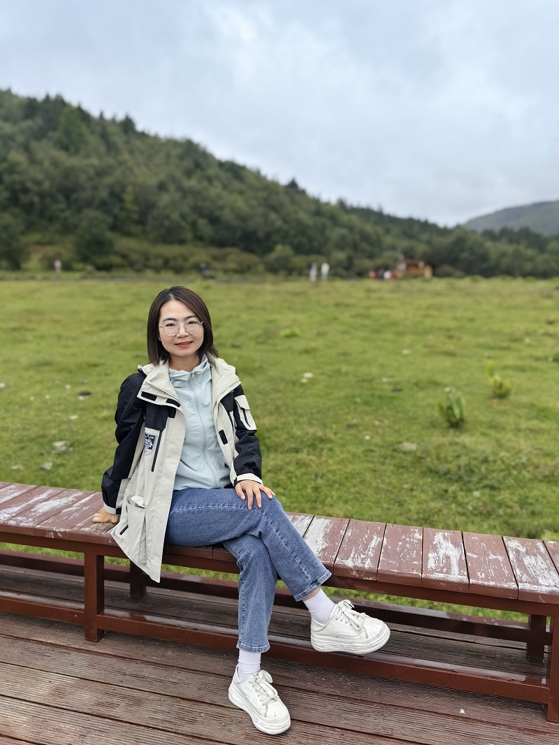 高雪莲.jpg